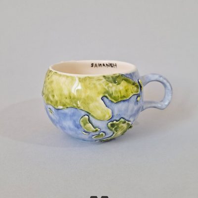 ماگ سرامیکی دست ساز طرح کره زمین مپگرد