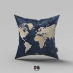 کوسن طرح نقشه جهان سرمه ای