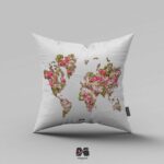 کوسن مخمل طرح نقشه جهان گل