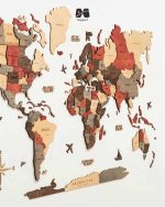 نقشه جهان چوبی پازلی پرایم چند رنگ مات از زاویه بغل