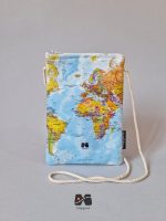 کیف پاسپورت گردنی مخفی طرح نقشه جهان آبی