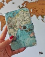 کاور پاسپورت و شناسنامه طرح نقشه جهان کاربنی