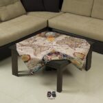 رومیزی مربع طرح نقشه جهان آنتیک شارپ