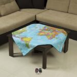 رومیزی مربع طرح نقشه جهان آبی