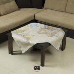 رومیزی مربع طرح نقشه جهان کرم