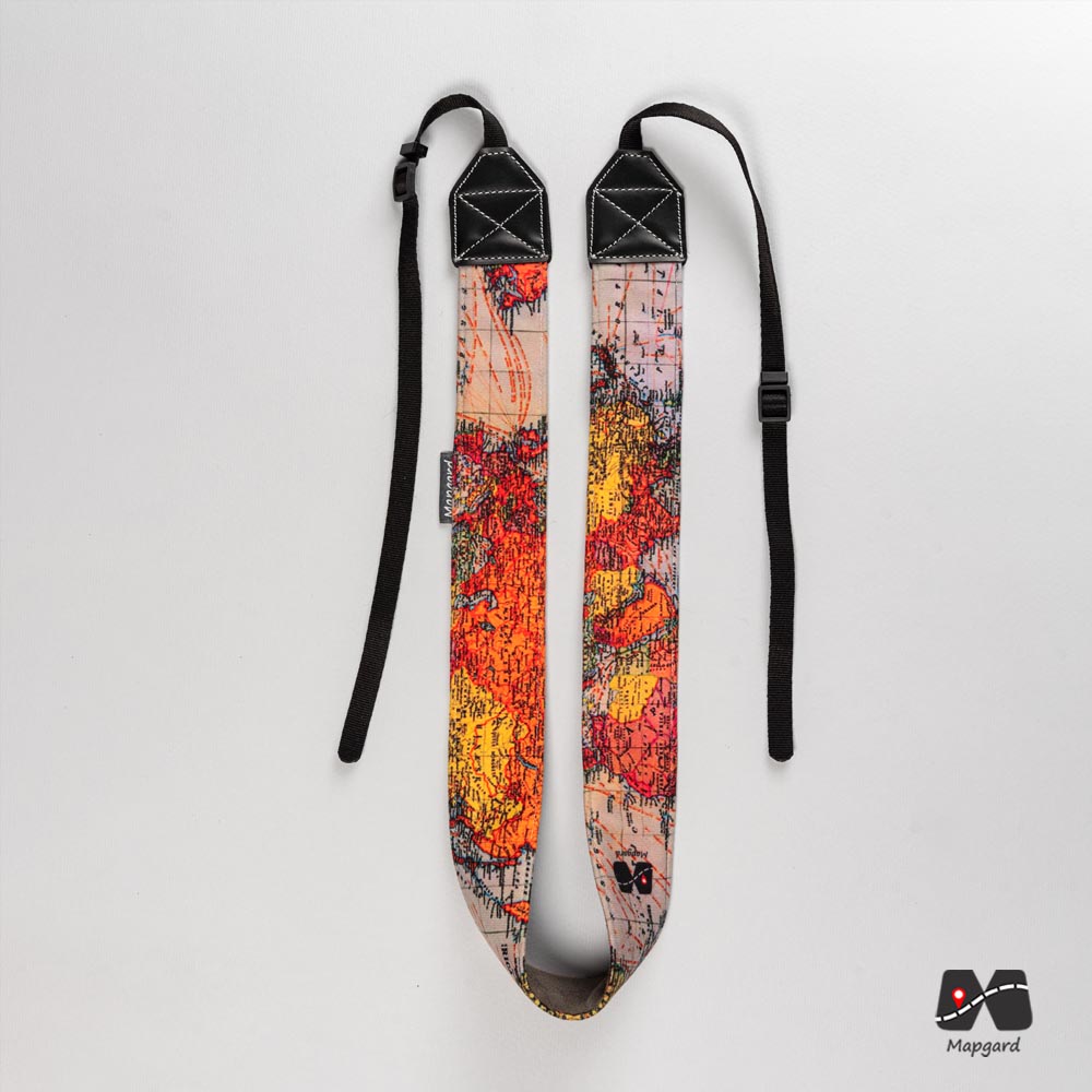 بند دوربین طرح نقشه جهان وینتیج مپگرد