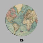 زیر لیوانی چوبی طرح نقشه جهان کاربنی