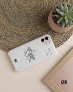 قاب موبایل طرح نقشه جهان مینیمال قطب نما مپگرد