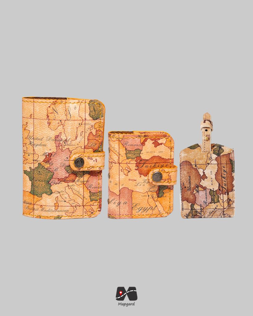 ست کاور پاسپورت تگ چمدان و جاکارتی طرح نقشه جهان قدیمی