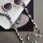 بند عینک گلیمی سفید و مشکی مپگرد