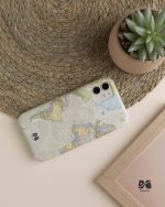 قاب موبایل طرح نقشه جهان کرم